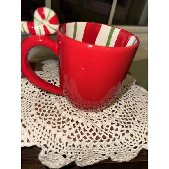 Hallmark "Whistle For Your Cocoa"  Red Ceramic 12 oz Christmas Coffee Mug - Picture 8 of 8